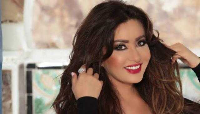 شاهد.. لطيفة تهنئ جمهورها بعيد شم النسيم
