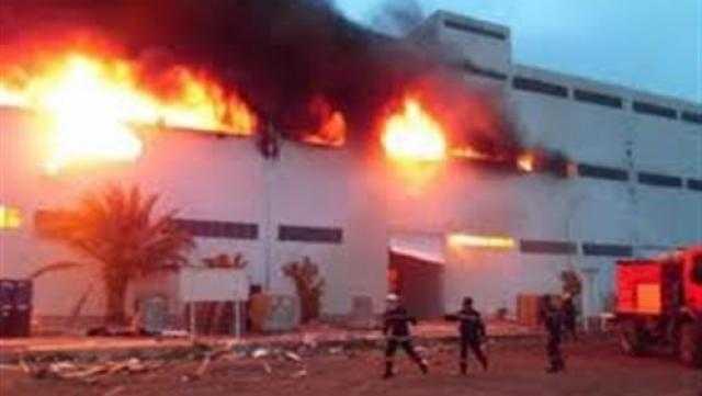 حريق مصنع أدوات صحية في قرية السيفا بطوخ