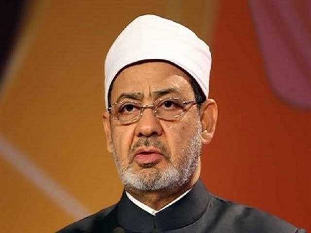 شيخ الأزهر يحذر السيدات من التبذير في الطعام خلال رمضان