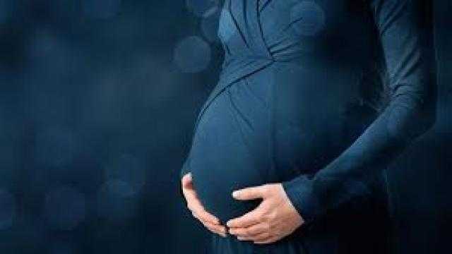 بالفيديو.. ما حكم إفطار الحامل في رمضان؟