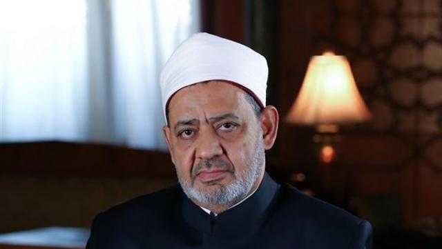 شيخ الأزهر يوافق على صرف 500 جنيه مكافأة للعاملين بسبب الأبحاث الدراسية