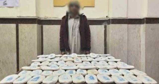 حبس عاطل متهم بالإتجار فى المواد المخدرة بإمبابة