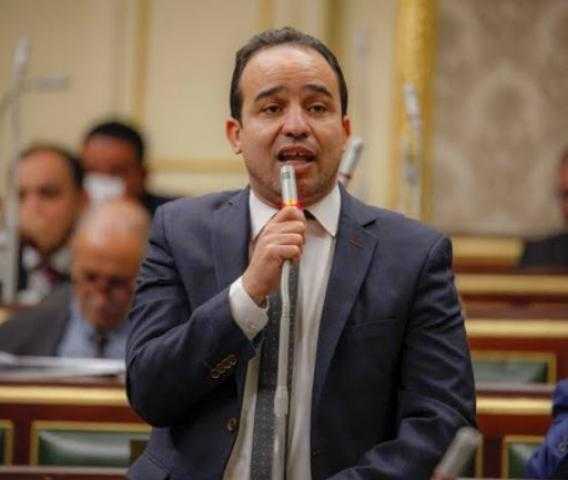 برلماني يحذر من كثرة طفح مياه الصرف الصحي في بولاق الدكرور