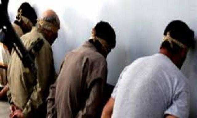 ضبط 4 عاطلين سرقوا محتويات غرفة كهرباء لمشروع تحت الإنشاء في 15 مايو
