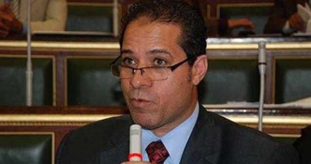 برلماني يطالب بتخصيص 10 ملايين جنيه لرصف طرق متهالكة في بنها