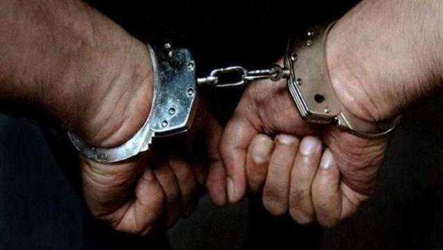 القبض على شخص استولى على 350 ألف من شباب بزعم تسفيرهم للخارج