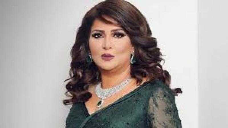 نوال الكويتية تخطف الأضواء بالأسود والبني اللامع في joy awards (صور)