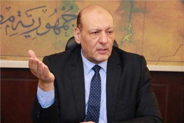 حزب المصريين: السيسي يستحق لقب جابر الخواطر