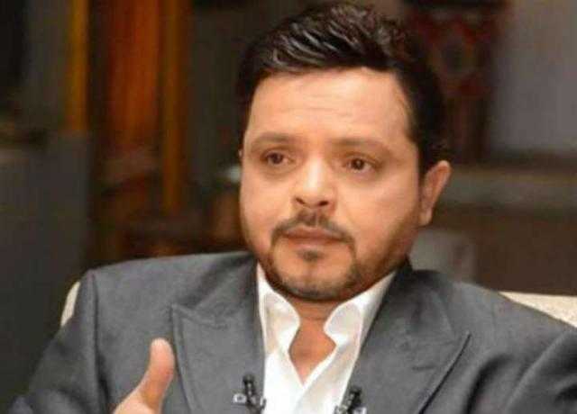 شاهد.. محمد هنيدي يشيد بالممثل الشاب عصام السقا