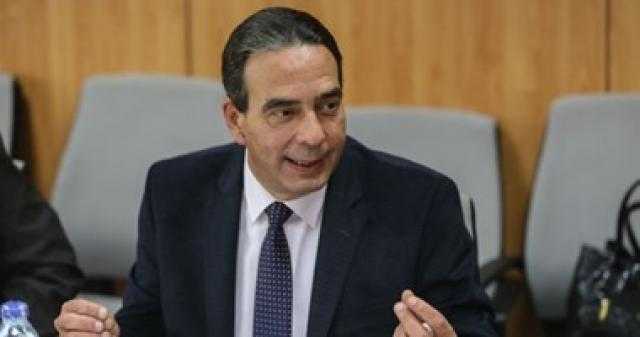 برلماني يطالب الحكومة بتطبيق حظر شامل خلال عيد الفطر