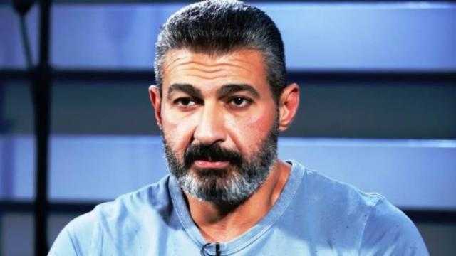 ياسر جلال يتعرض لهبوط بالدورة الدموية على الهواء