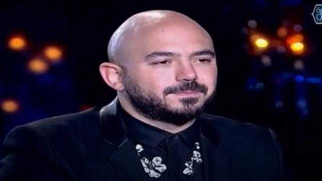 غدًا ..محمود العسيلي يُقدم حفلاً غنائياَ من ”البلكونة”