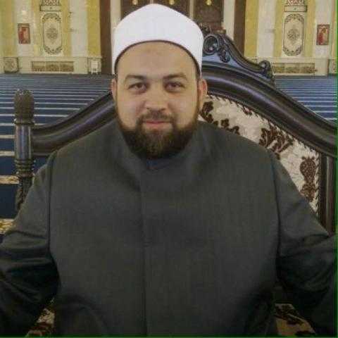 غدًا.. يسري عزام يؤدي خطبة عيد الفطر في السيدة نفيسة