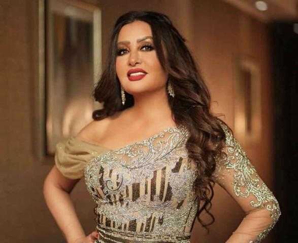 شاهد.. لطيفة تروج لألبوم «أقوى واحدة» بهذه الطريقة