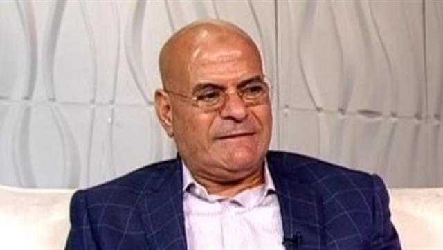 برلماني يطالب بطرح الكمامات على بطاقات التموين