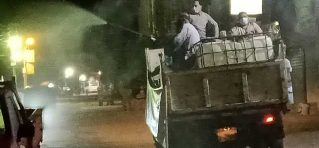 ”المصريين الأحرار” يواصل عمليات التطهير بمركز كوم حمادة لمواجهة كورونا