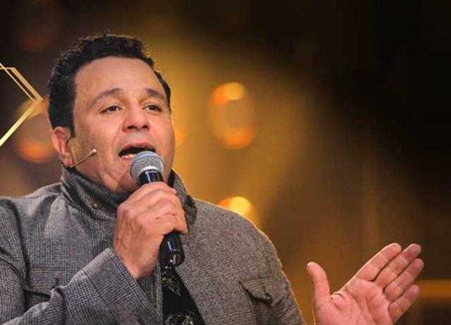 محمد فؤاد: «ملتزم بالعزل المنزلي.. وكورونا اختبار من الله».. فيديو