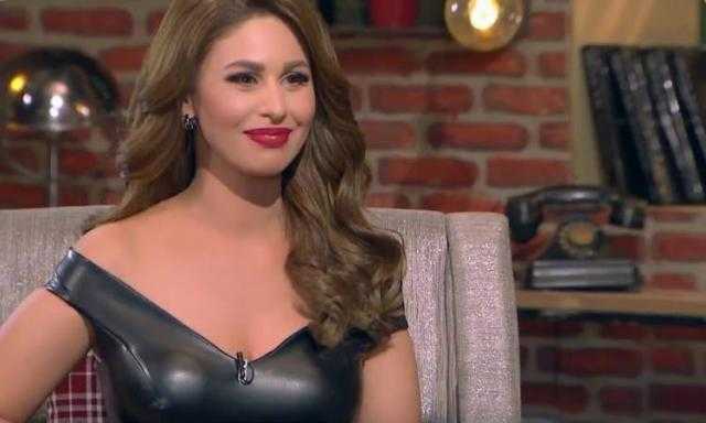 شاهد.. مى سليم بإطلالة جذابة على إنستجرام