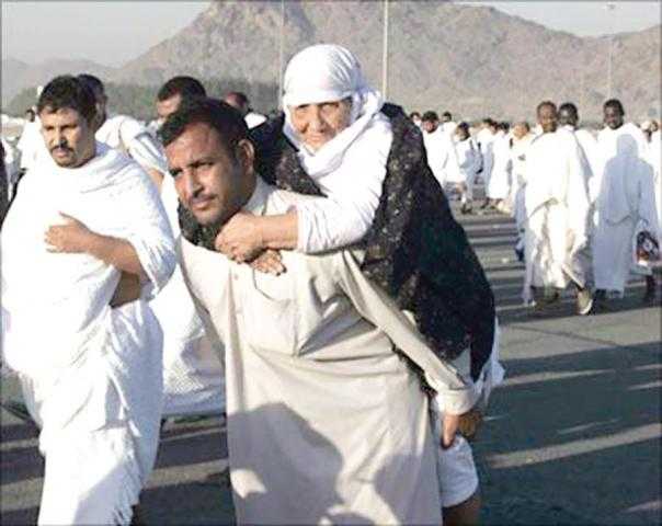 بر الوالدين .. علي جمعة: أفضل القربات بعد توحيد الله