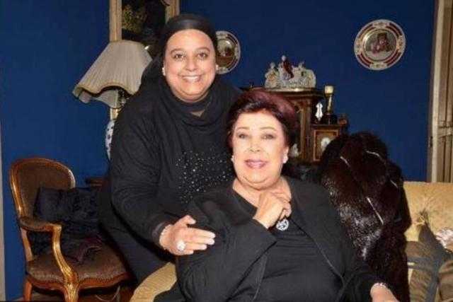 ابنة رجاء الجداوي: أمى فى الرعاية تعبانه جدا.. وبتدعي طول الوقت للطاقم الطبي