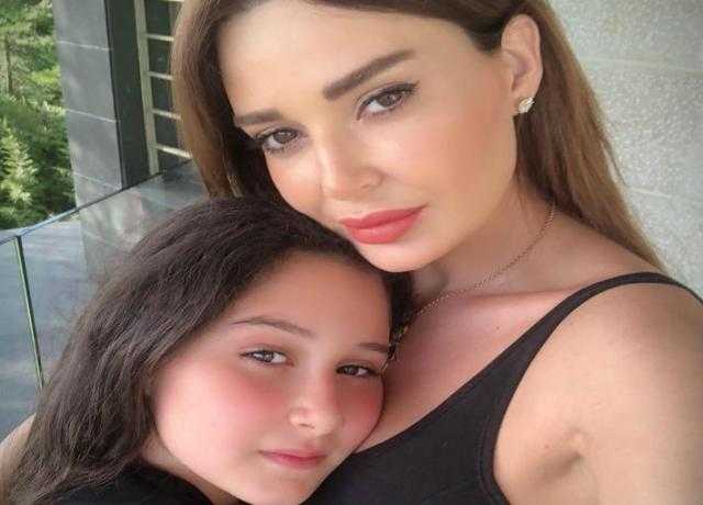 سيرين عبدالنور تحتفل بعيد ميلاد ابنتها تاليا