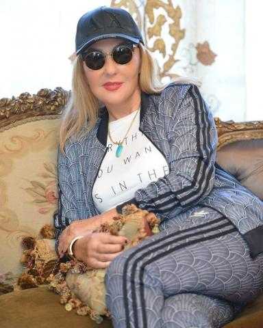 ظهور جديد للنجمة نادية الجندى.. ووصلة غزل من سوسن بدر وسمية الخشاب