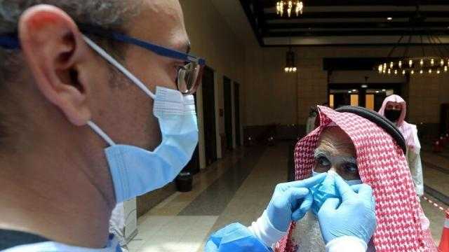 تجمع عائلي يصيب 15 من أسرة واحدة بكورونا في السعودية