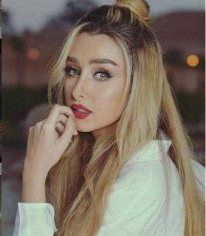 شاهد.. هنا الزاهد تخطف الأنظار بجمالها
