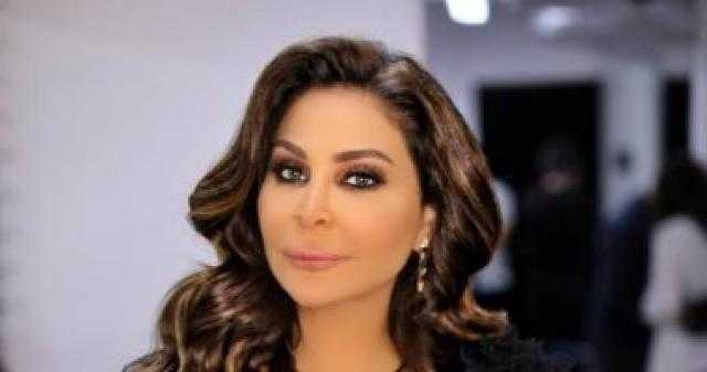 بالتفاصيل.. أزمة إليسا مع الشركة المنتجة لأعمالها