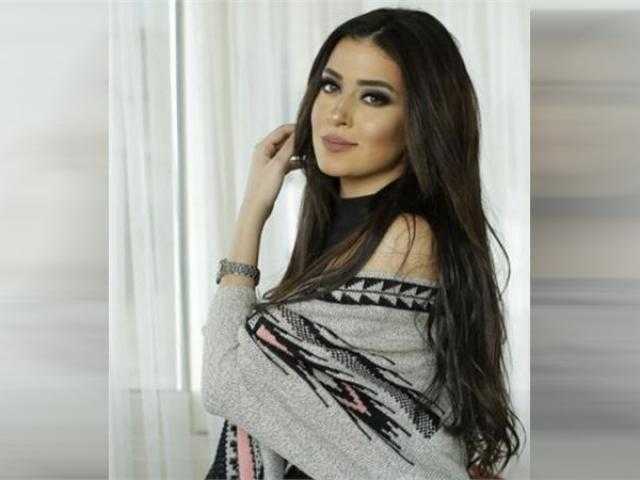 بكاش مايوه.. ميرنا نور الدين تخطف الأنظار