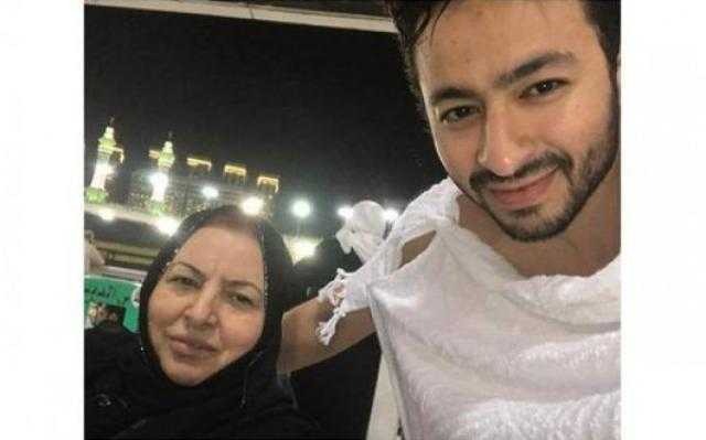 وفاة والدة حمادة هلال.. وتشييع الجثمان بعد قليل