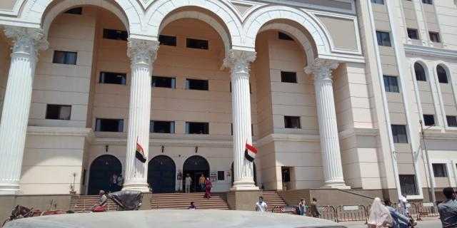 لجنة انتخابات مجلس الشيوخ في بنها تستقبل أوراق 14 مرشحا في اليوم الأول