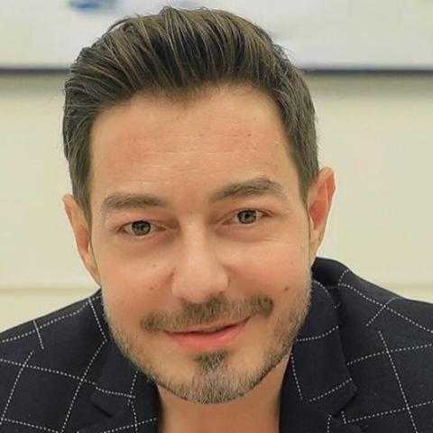 ”البرنس” يمنح أحمد زاهر لقب أفضل ممثل دراما