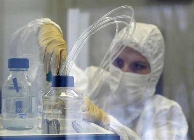 إيطاليا تجرى أول اختبارات للقاح فيروس كورونا على الإنسان