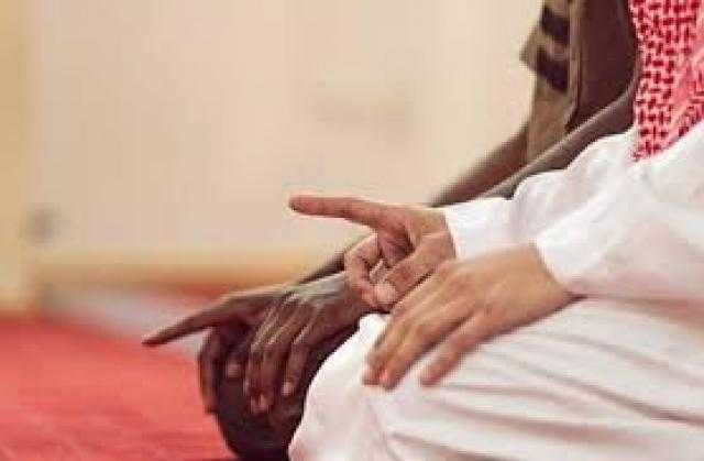 احترس.. أمين الفتوى: ترك هذا الأمر في التشهد يبطل الصلاة