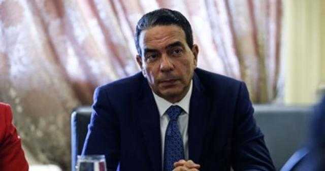 برلمانى يثمن هدية السيسى لأوائل الثانوية العامة