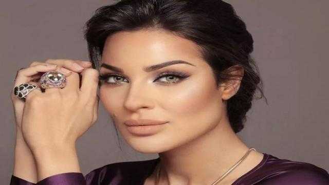 شاهد.. أول تعليق من نادين نجيم بعد نجاتها من انفجار بيروت