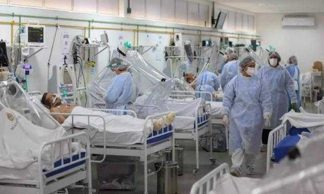 بسبب كورونا.. باريس تفرض وضع الكمامة في بعض المناطق