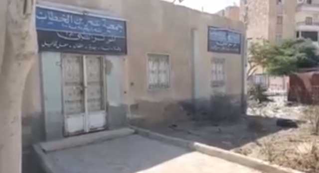 كارثة عمرها 15 عاما.. مركز طبي يتحول إلى بيت للثعابين والمدمنين بالإسماعيلية