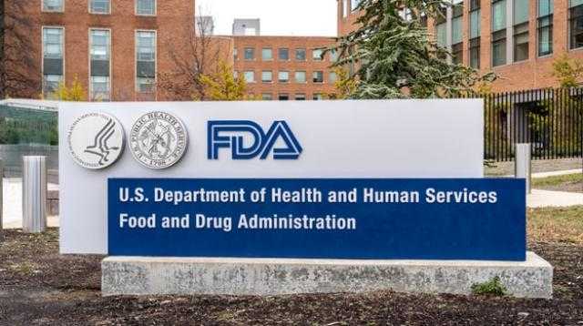 لعدم فاعليتها.. FDA تعلق الموافقة على البلازما لعلاج كورونا