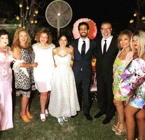 آية مدحت العدل تُشعل السوشيال ميديا بفستانها