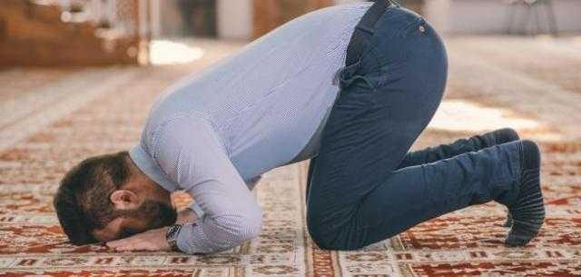 ما حكم من ترك الصلاة لسنوات ثم تاب .. الإفتاء تجيب
