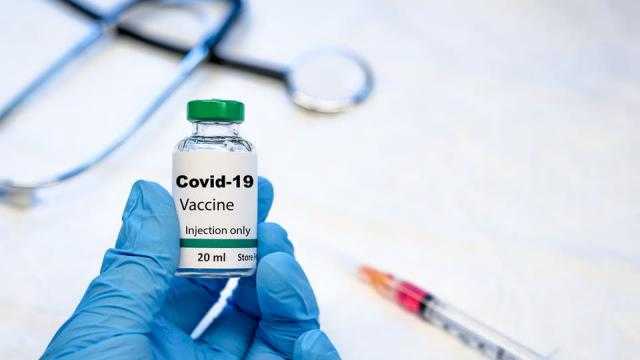 اليابان تتراجع عن خطة تُتيح للمواطنين بإختيار لقاح كورونا