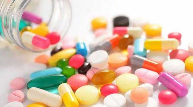 ضبط أدوية منتهية الصلاحية بصيدلية دون ترخيص بالفيوم
