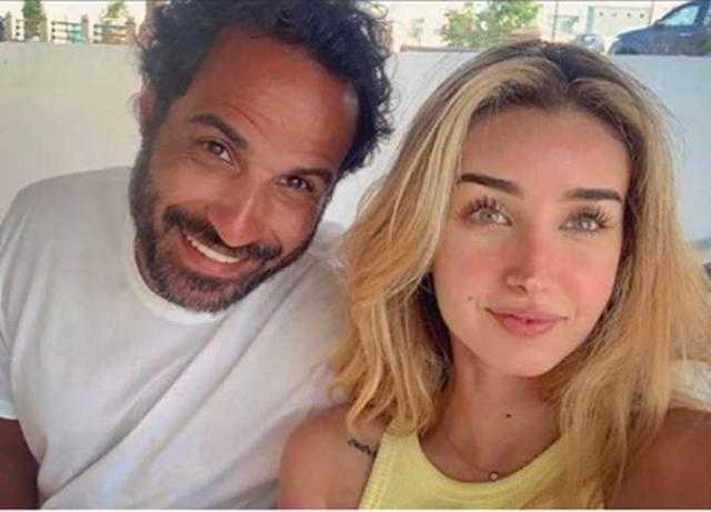 بإطلالة جديدة.. هنا الزاهد تنشر صورة لها برفقة أحمد فهمي