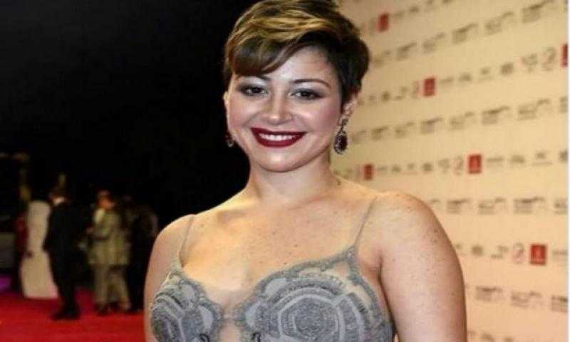القبض على الفنانة منة شلبي لحيازتها مواد مخدرة.. صور