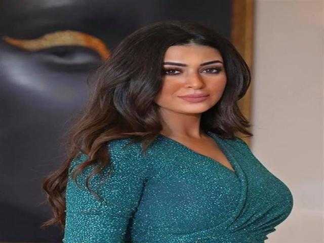 صور.. ميرنا نور الدين تهنئ صديقتها بعيد ميلادها