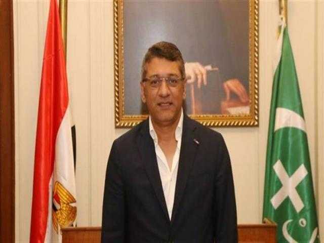 الوفد: السيسي يضع على عاتقه تطوير التعليم لخلق أجيال واعية