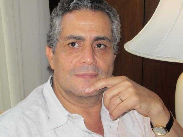 قيادي في الحزب المصري الديمقراطي يحذر من خطر المساس بمجانية التعليم
