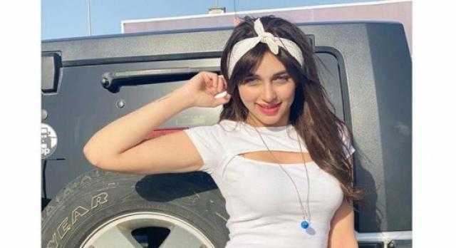 بعد «الفسق والفجور».. محاكمة منار سامي في «خيانة الأمانة»